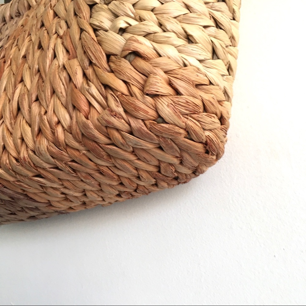 (SOLD) Straw Tote Bag With Round Wood Handles - Picture 10 of 13